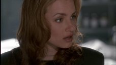 Thumbnail image 38 from the Millennium episode Siren.