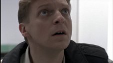 Thumbnail image 32 from the Millennium episode Darwin's Eye.